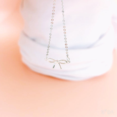 Lovely Bow Necklace