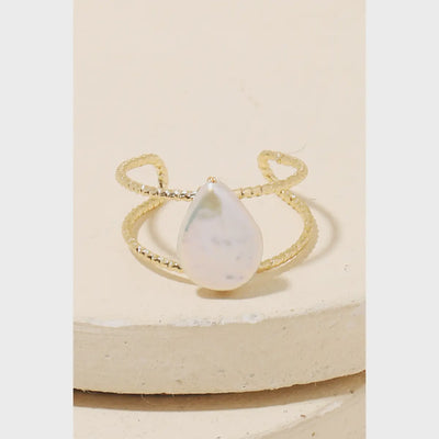 Tear Drop Pearl Ring